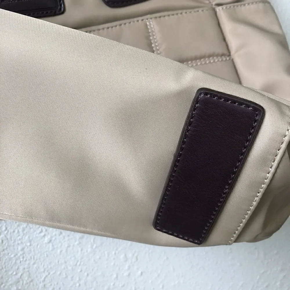 NWT Tommy Hilfiger Tan Quilted Medium Shoulder Bag